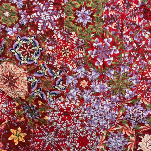 Handmade Kaleidoscope Floral Butterfly Quilt Red Green 58x56 One Block Wonder - Picture 3 of 8